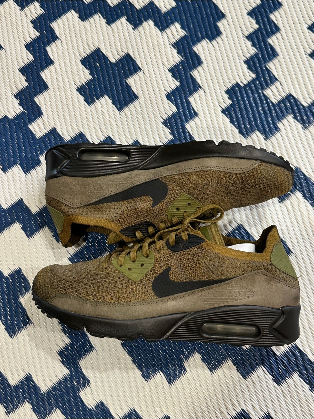 Nike Air Max 90 Ultra 2.0 Flyknit Olive Flak Sneakers Men’s 9.5